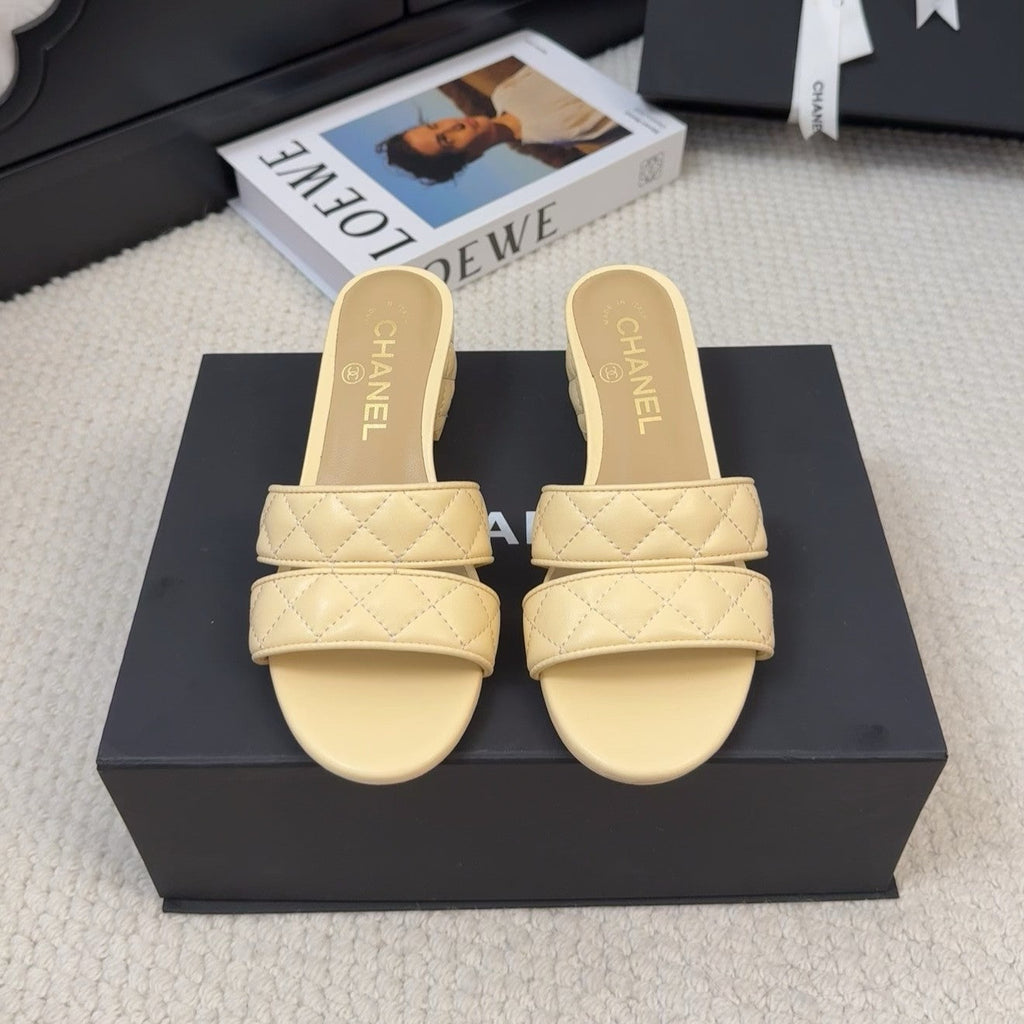 CHANEL 25C Mule Sandal 45mm Open Heel Beige Lambskin 233493