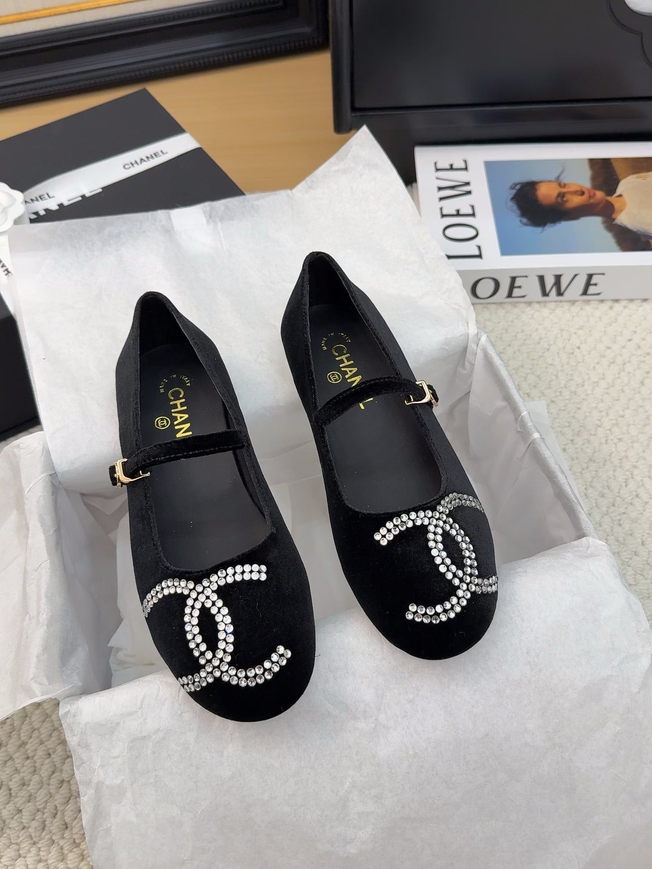 CHANEL MARY JANE SHOES IN BLACK VELVET WITH CRYSTALS LOGO