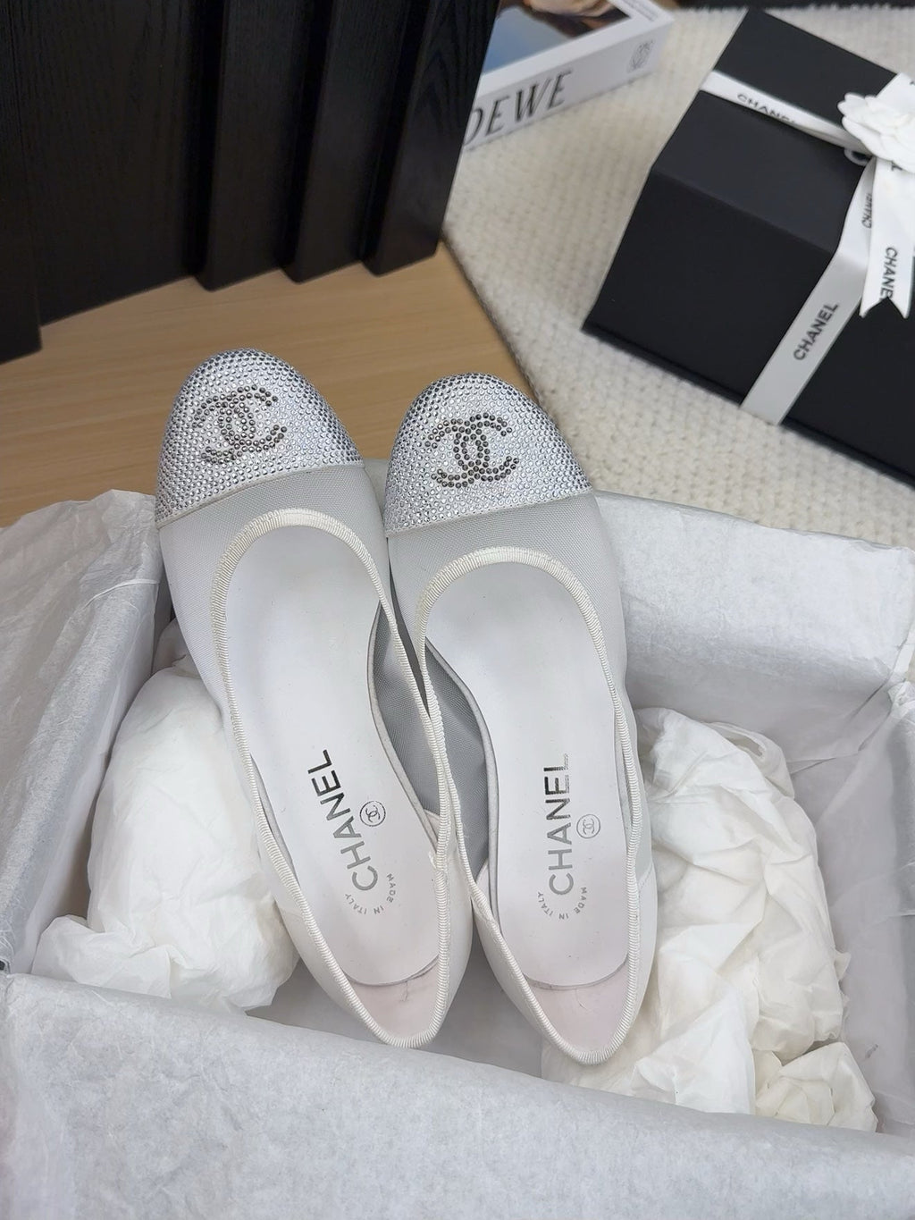 CHANEL BALLET FLAT IN WHITE FABRIC AND MESH WITH CRYSTALS