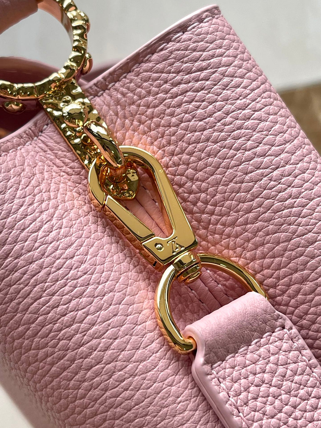 LOUIS VUITTON CAPUCINES EAST-WEST MINI 22 IN BLUSH PINK CALFSKIN GOLD HARDWARE