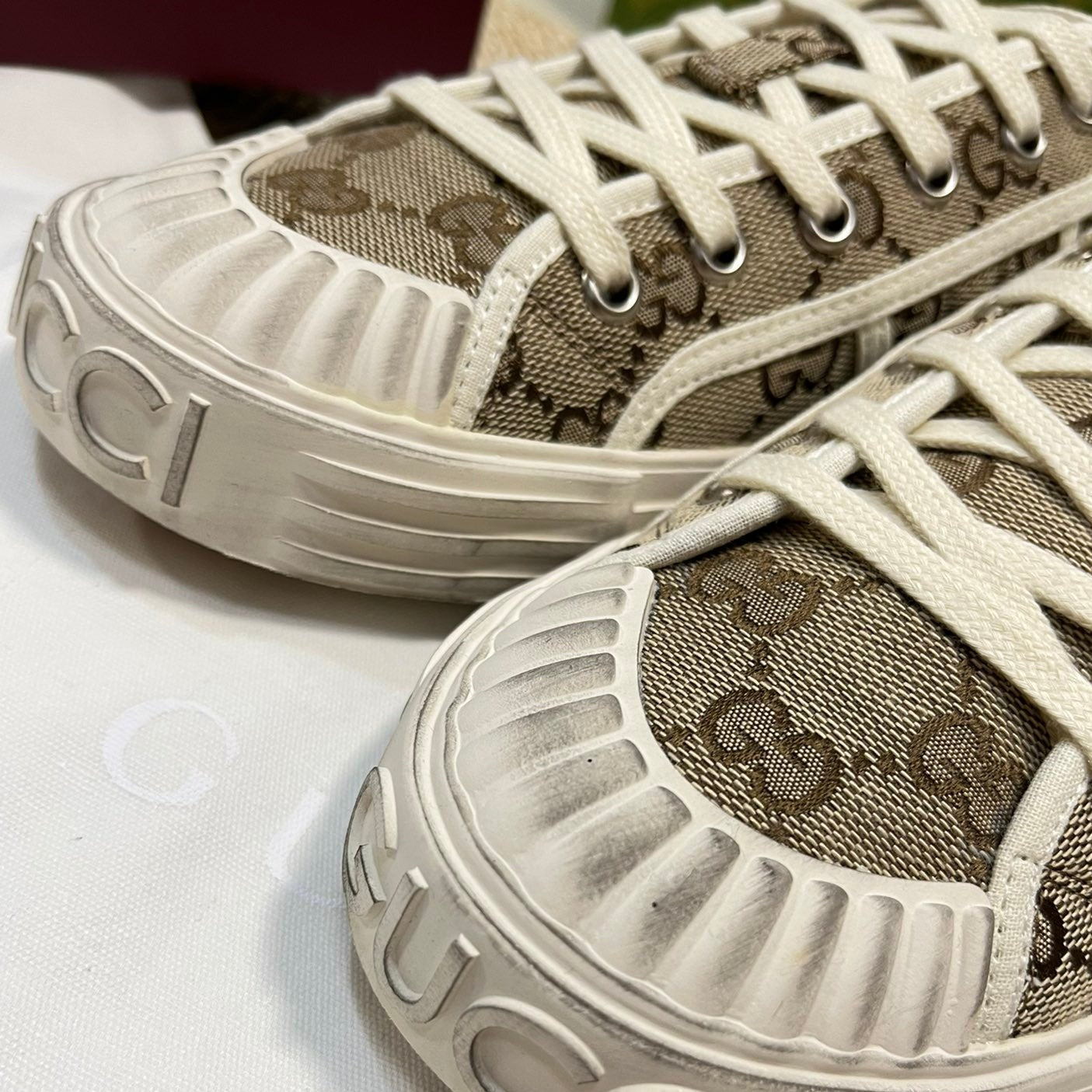 GUCCI Sneaker Julio Canvas  Sneakers Beige Caro