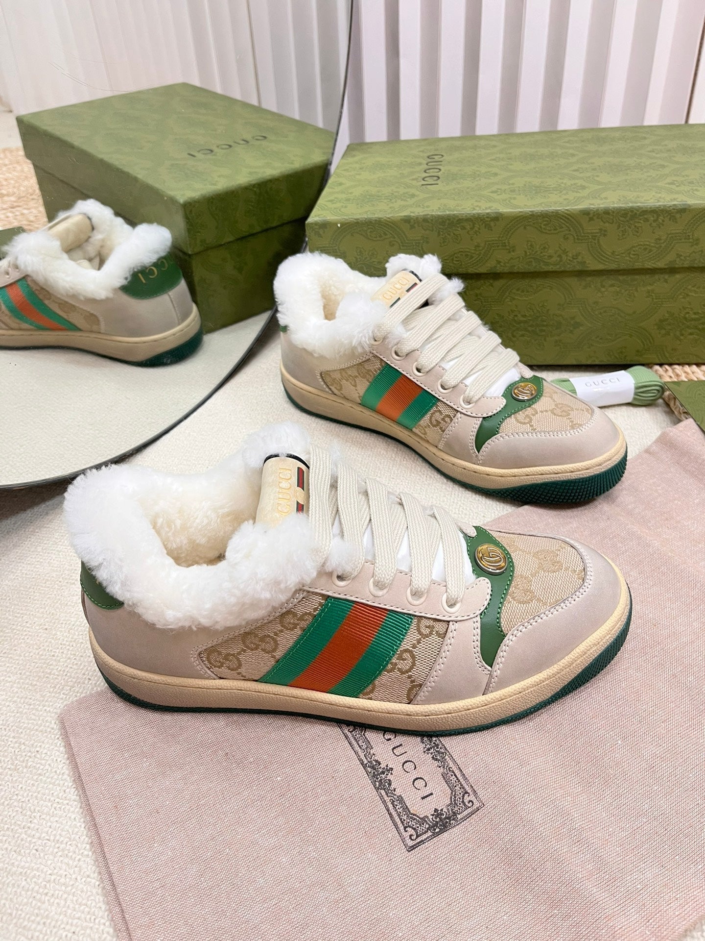 GUCCI SNEAKER WITH WEB IN BEIGE GREEN FABRIC MIX SUEDE AND LAMB WOOL LINING