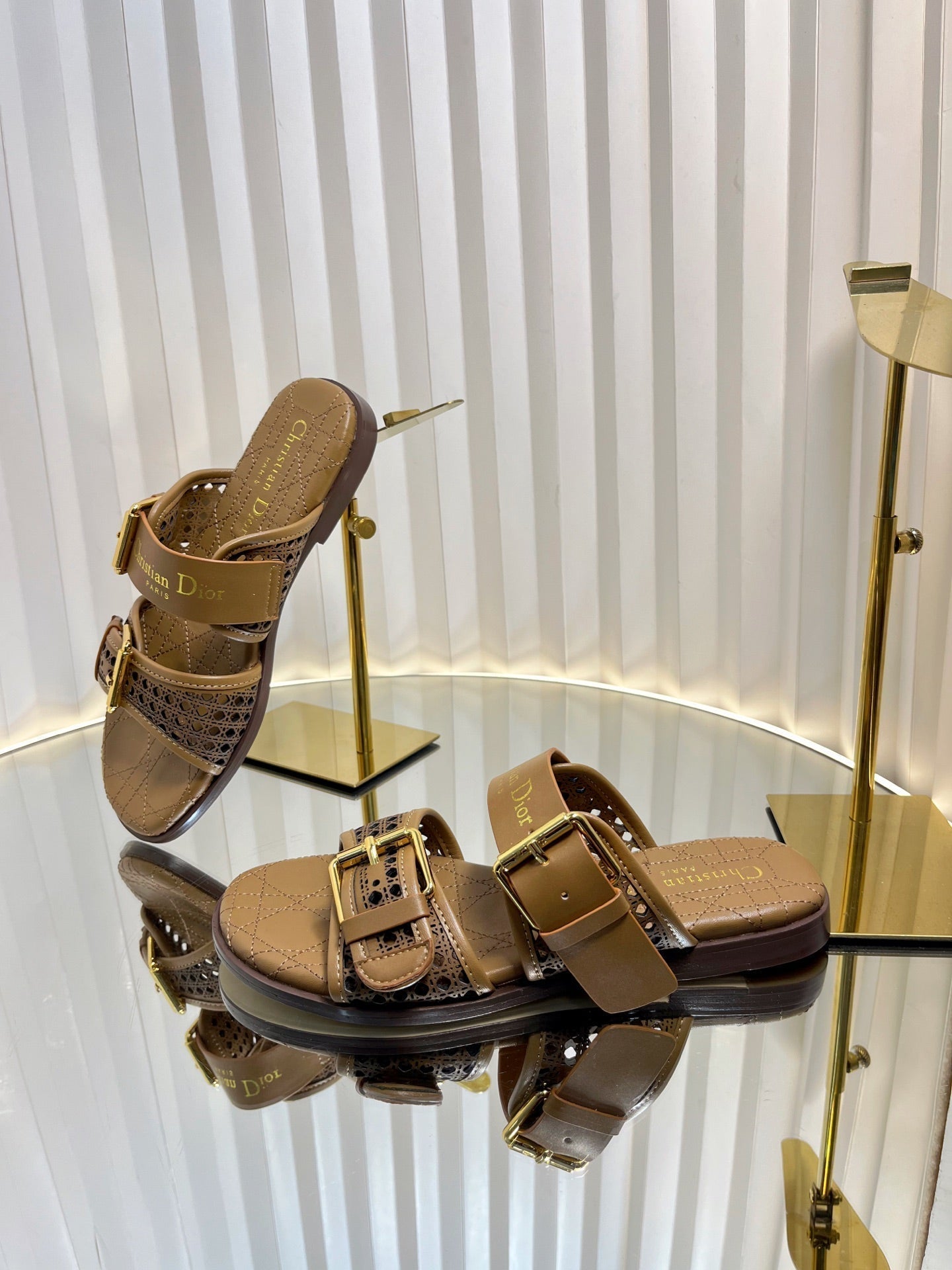 DIOR D-AVENUE SLIDES 25S IN BROWN CALFSKIN MICRO CANNAGE MOTIF