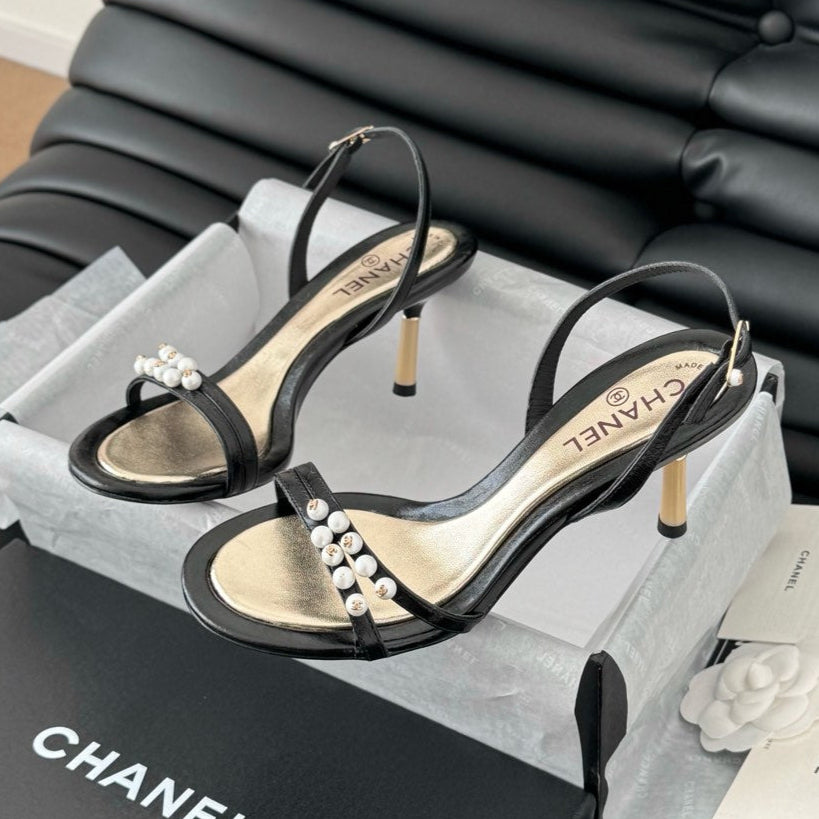 CHANEL PEARL SANDAL IN BLACK AND GOLD LAMBSKIN 75 MM