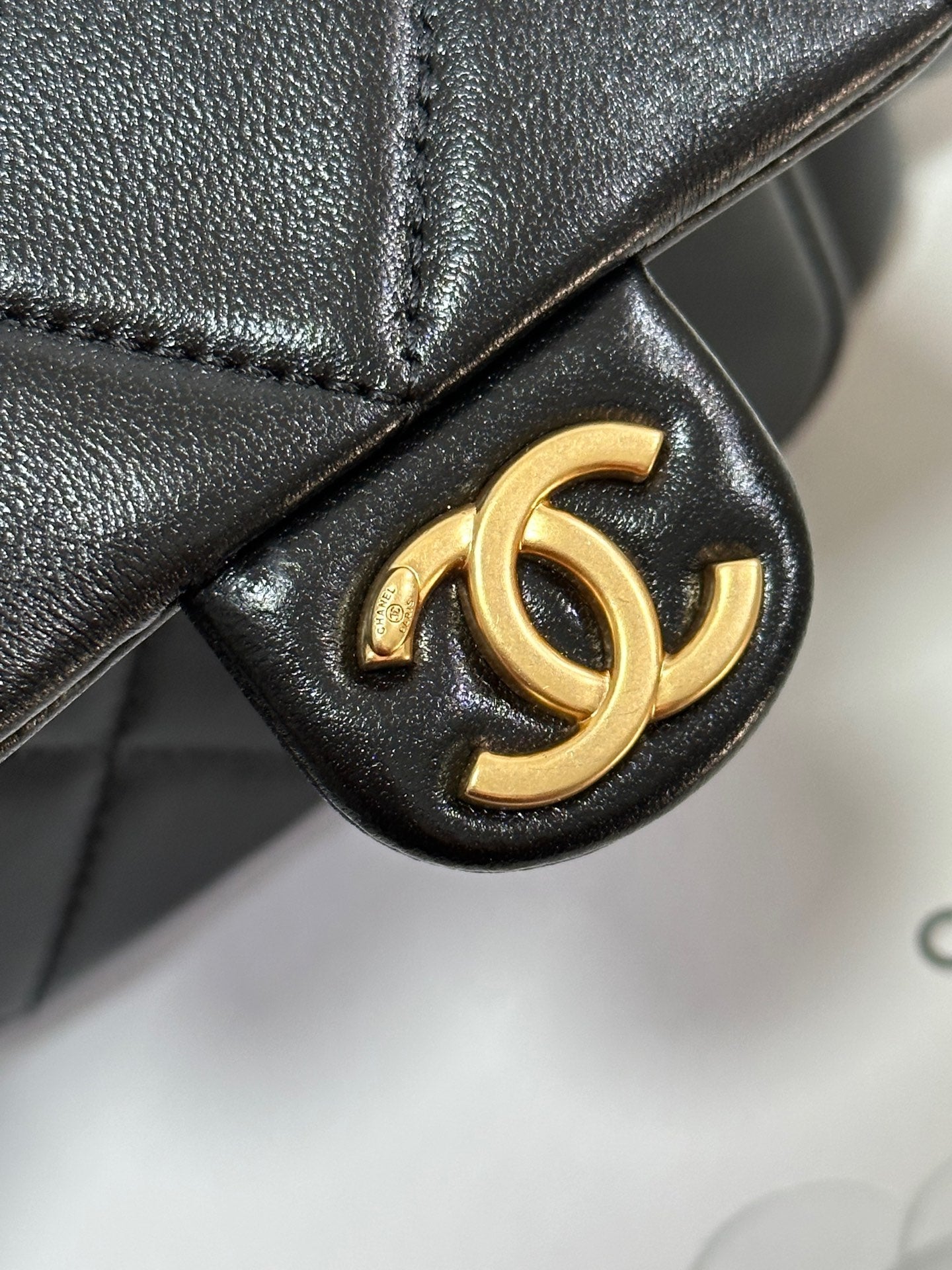 CHANEL QUILTED HOBO CARGO BAG 31 IN BLACK CALFSKIN GOLD CHAIN