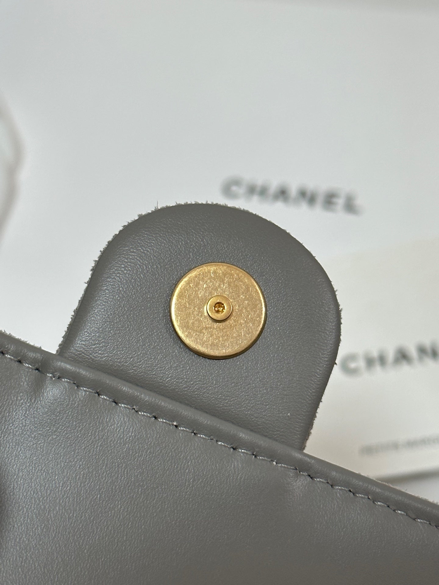 CHANEL 25 HANDBAG 30 IN NATURAL GREY SUEDE GOLD HARDWARE