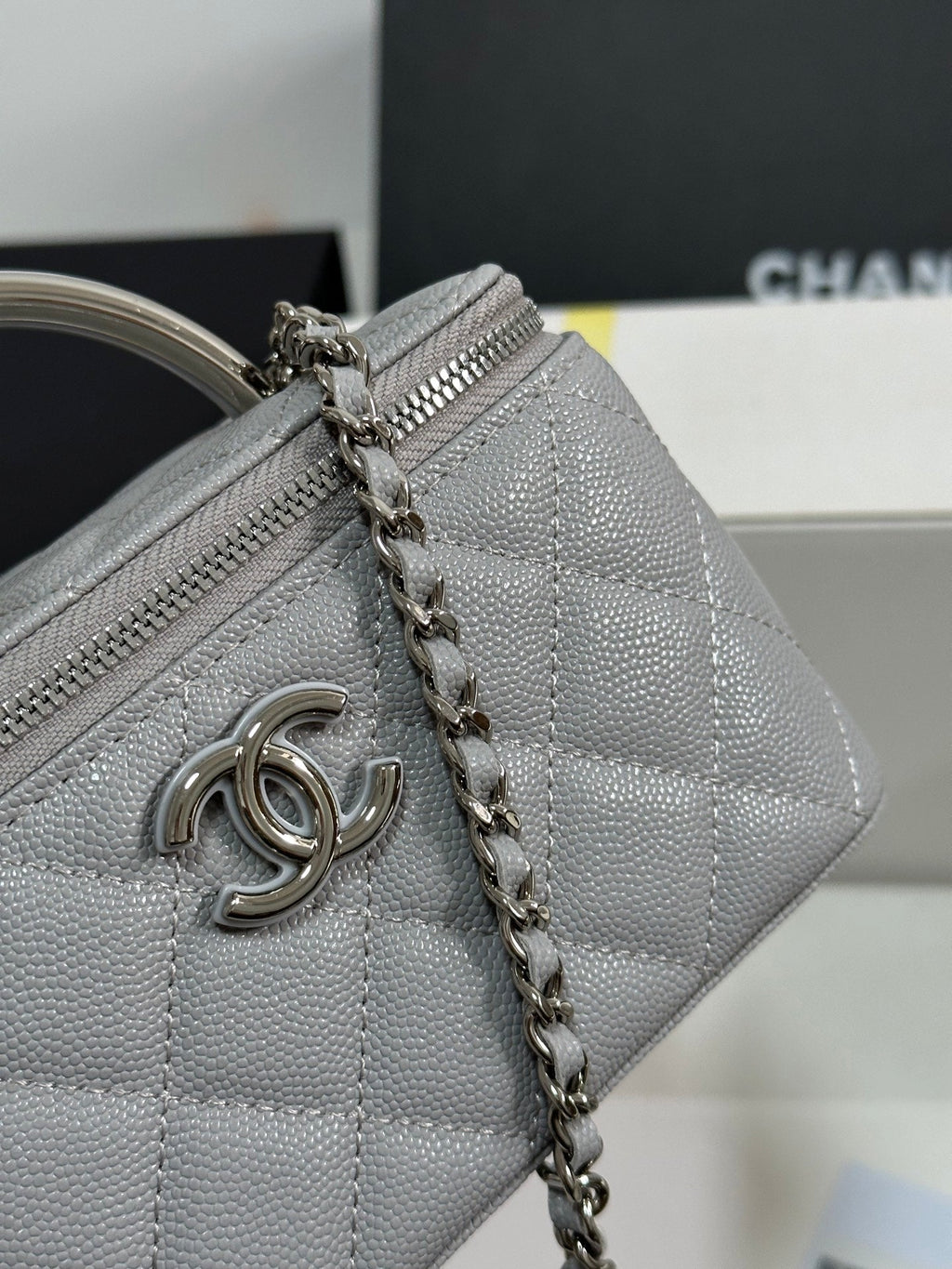 CHANEL MINI VANITY TOP HANDLE CASE 17 IN GREY CAVIAR SKIN SILVER-TONE PLATED METAL