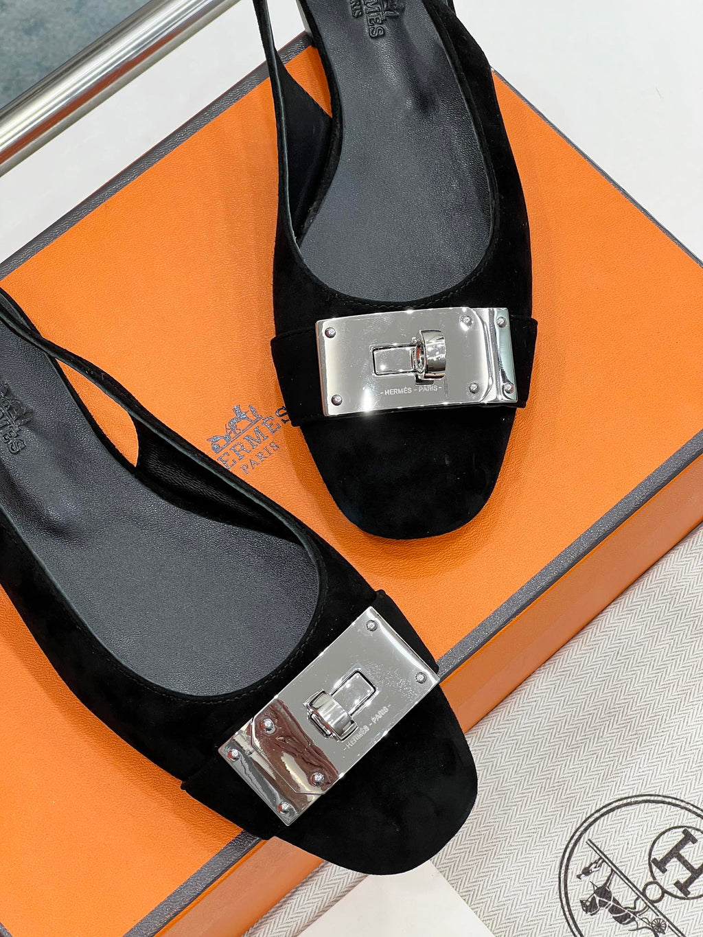 HERMES INNOCENTE SLINGBACK BLACK SUEDE