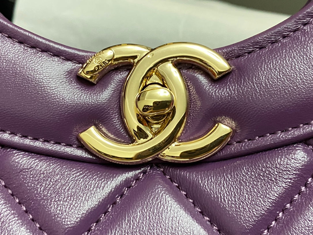 CHANEL 39 LARGE SHOPPING BAG IN VIOLET CALFSKIN