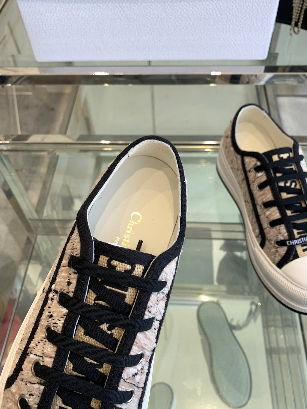 DIOR WALK'N PLATFORM SNEAKER BEIGE AND BLACK CANNAGE TWEED