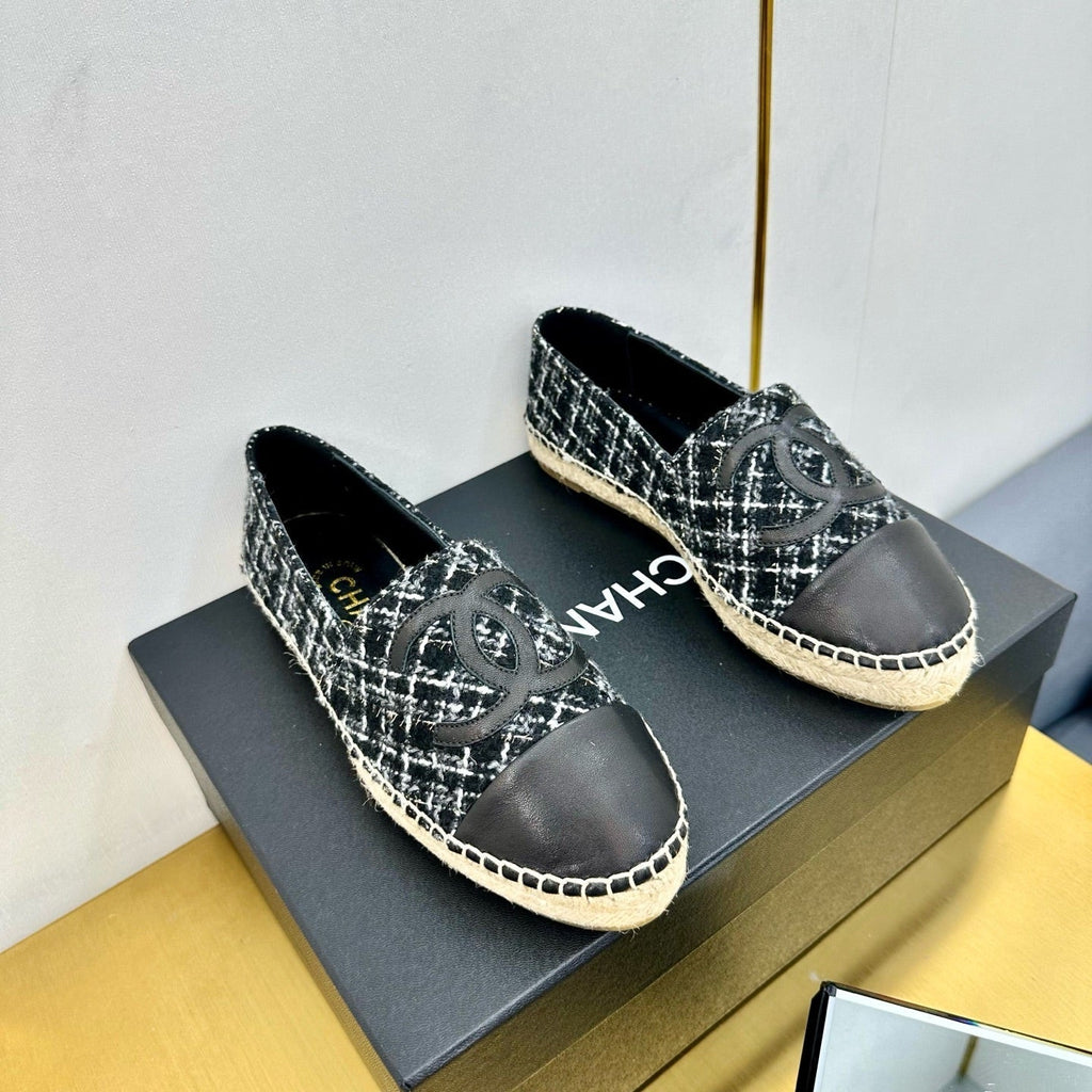CHANEL ESPADRILLES PLATFORM 25S IN BLACK TWEED AND CALFSKIN