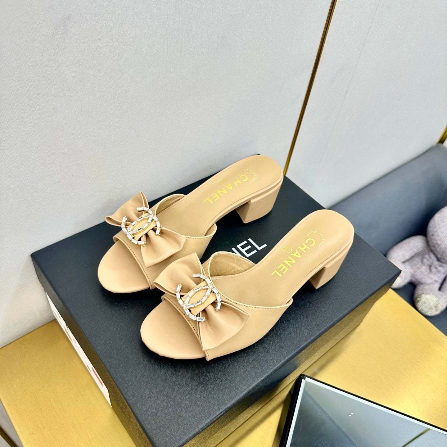 CHANEL BOWKNOT RHINESTONES MID HEEL MULE IN FLAX YELLOW CALFSKIN