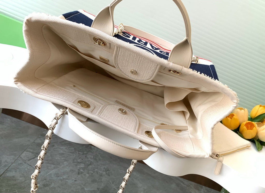 CHANEL SHOPPING BAG 38 IN WHITE RED AND NAVY BLUE CANVAS
