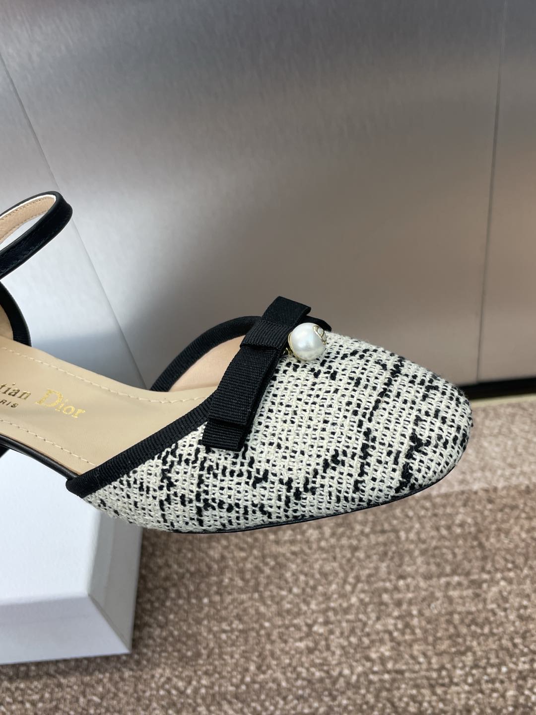 DIOR BALLET SLINGBACK PUMP IN WHITE MIX BLACK EMBROIDERED CANNAGE TWEED 35 MM