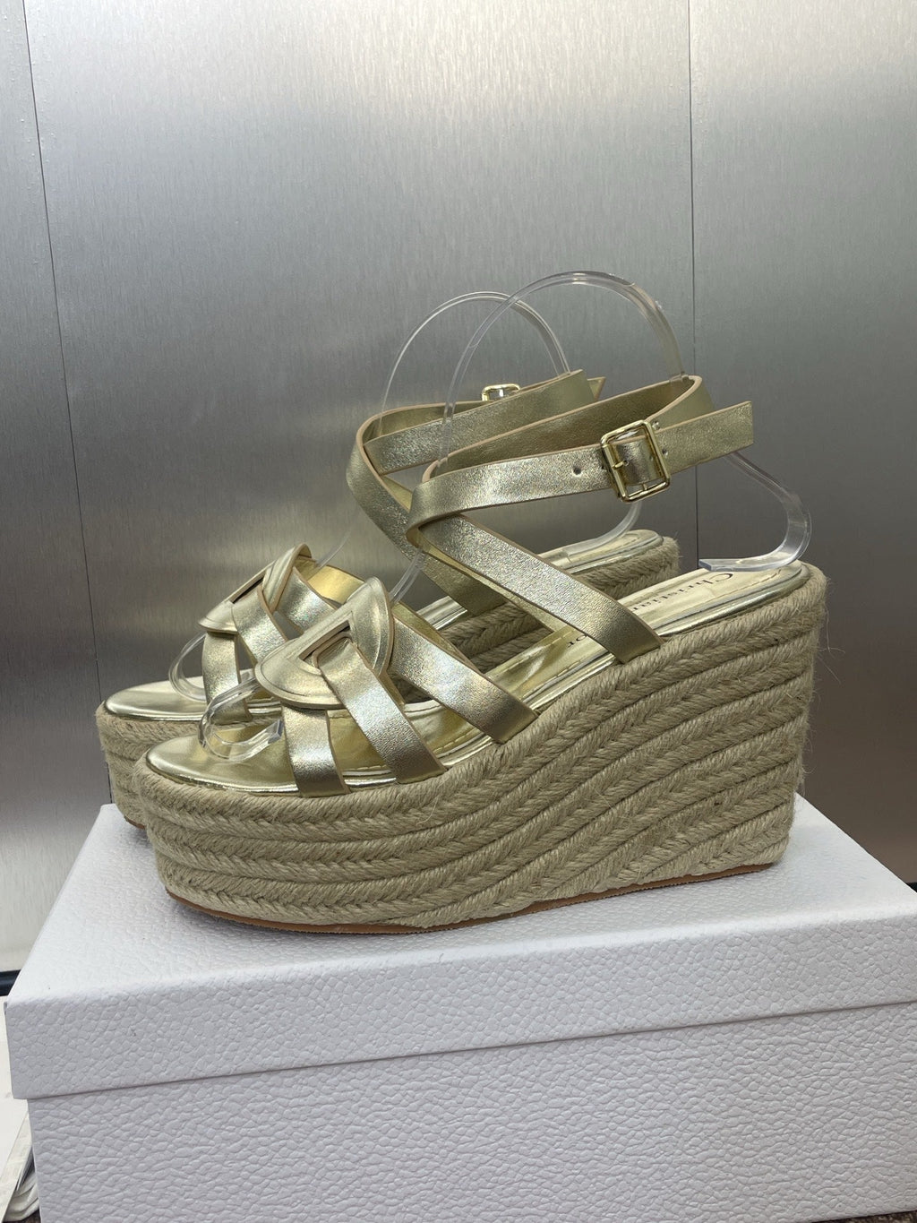 DIOR D-CLUB 25S HIGH HEEL WEDGE 100MM IN GOLD GLOSSY CALFSKIN RAFFIA SOLE