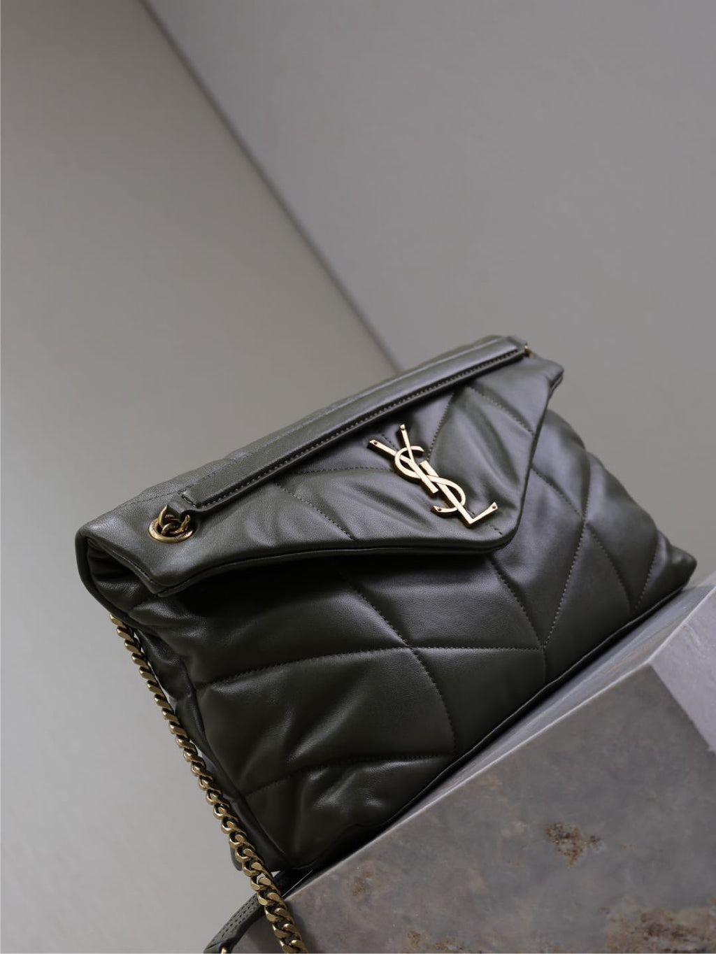 YSL 25S LOULOU PUFFER GM 35 IN DARK OLIVE CALFSKIN GOLD HARDWRE