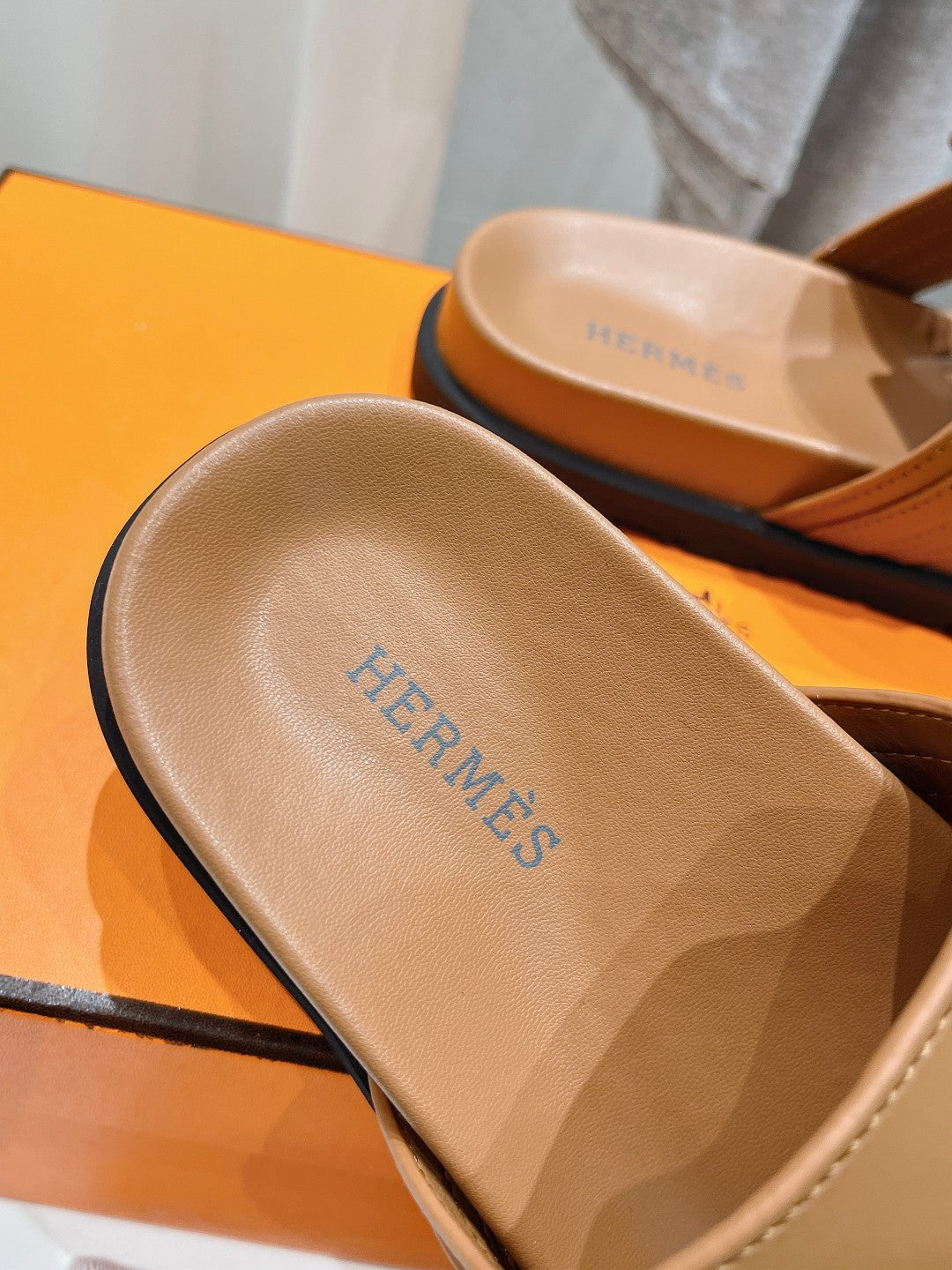 HERMES EMPIRE SANDAL CARAMEL CALFSKIN